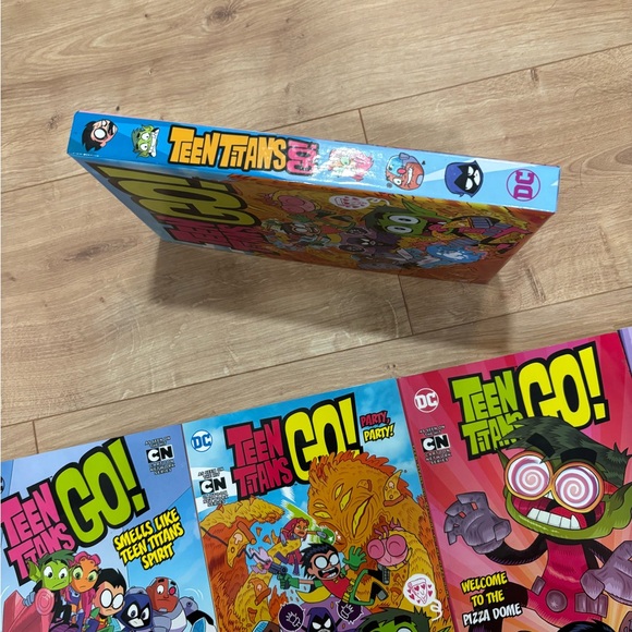 Teen Titans Go Box Book Set - Picture 9 of 11